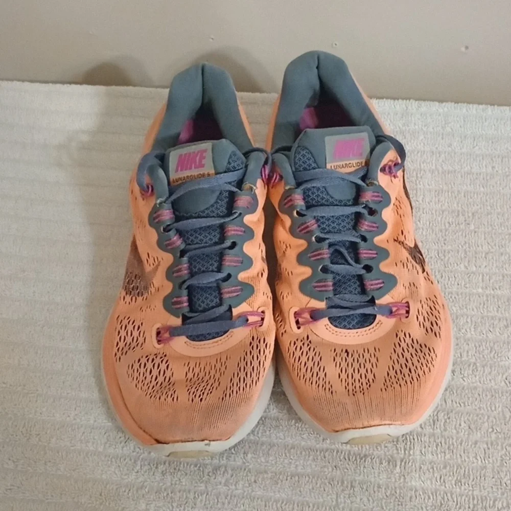 Nike Women's Coral and Gray Lunar glide 5 Athletic Shoes Size 9